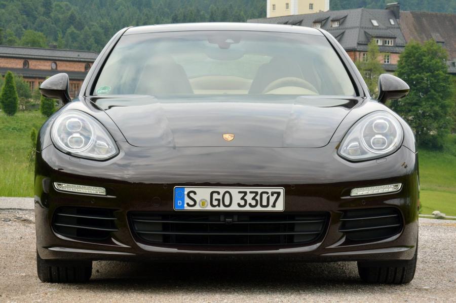  Porsche Panamera S E-Hybrid 2014 года  (фото 40 из 50)